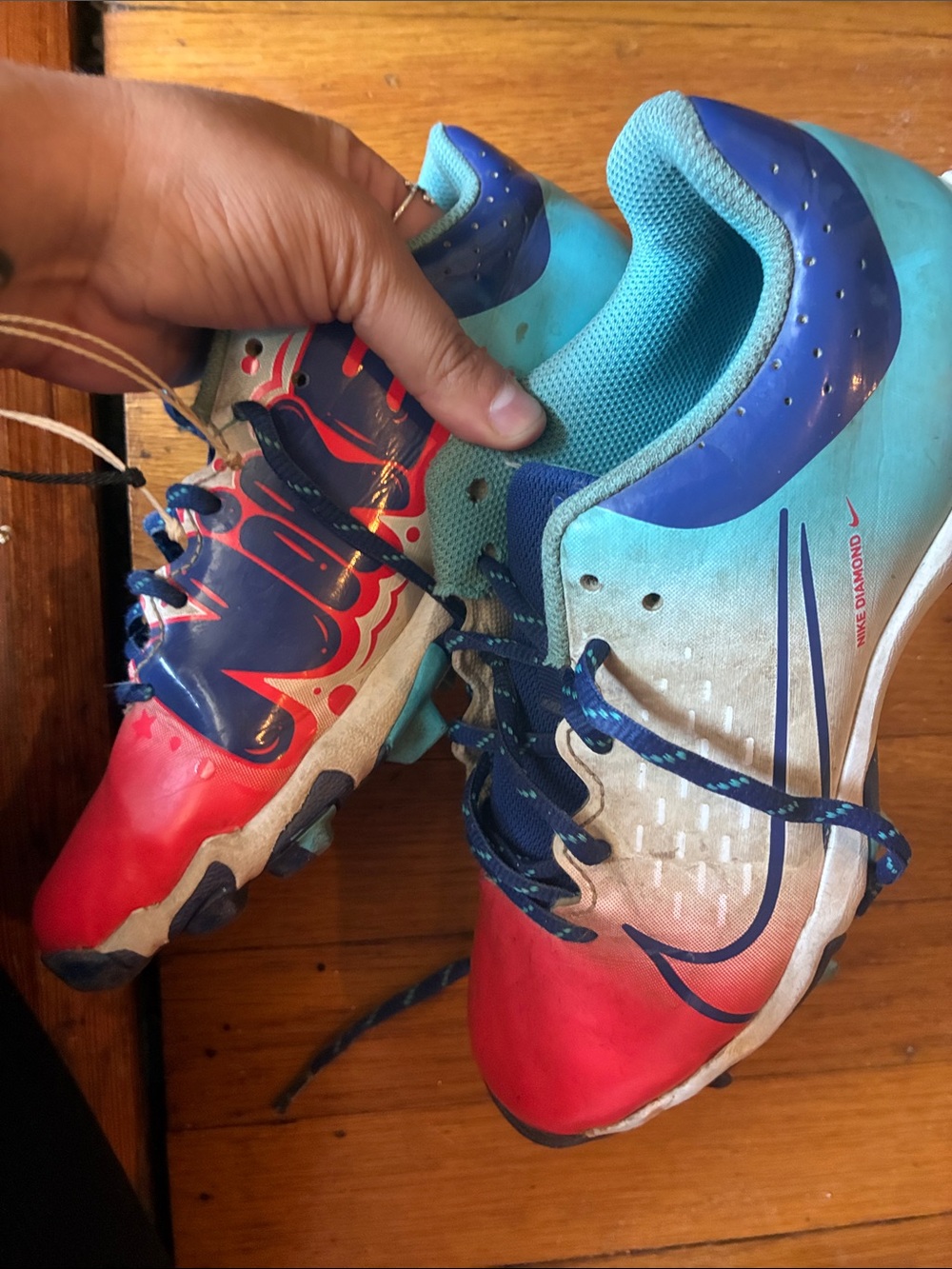 Nike Kids cleats in ICE POP - Picture 2 of 7